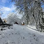 Avec Jacuzzi Ou Dans Les Bois Гостевой дом