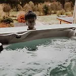 Avec Jacuzzi Ou Dans Les Bois