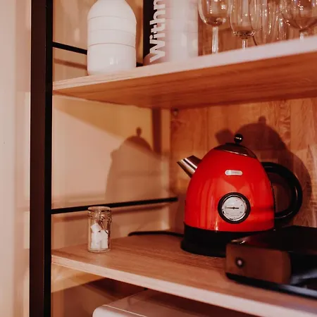 At - D'hote Avec Jacuzzi Et Dans Les Bois ゲストハウス