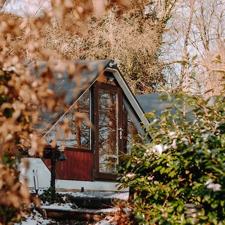 At - D'hote Avec Jacuzzi Et Dans Les Bois 3* Gesves
