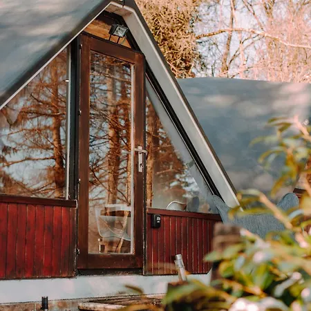 Avec Jacuzzi Ou Dans Les Bois Vendégház 4*