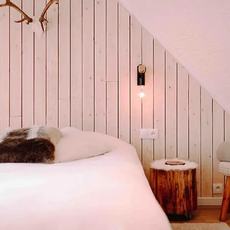At - D'hote Avec Jacuzzi Et Dans Les Bois Guest house 3*