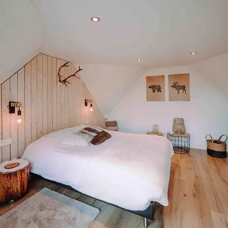 At - D'hote Avec Jacuzzi Et Dans Les Bois Affittacamere 3*