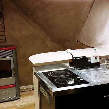 Avec Jacuzzi Ou Dans Les Bois 4*