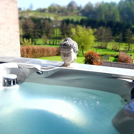 Avec Jacuzzi Ou Dans Les Bois Gesves