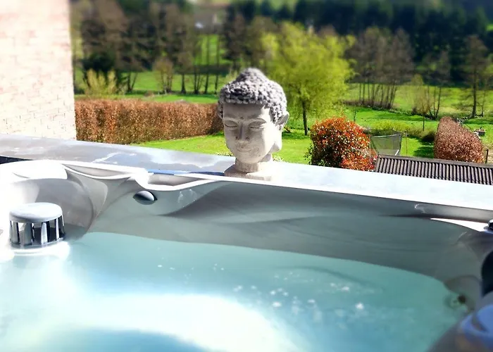 Avec Jacuzzi Ou Dans Les Bois Gesves